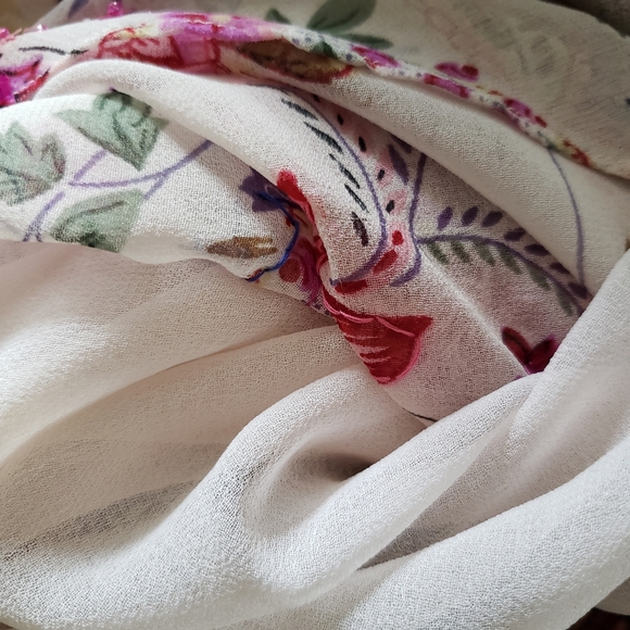 Chaudry KC Sports Sheer Flower Sequined Top Large - Picture 7 of 9